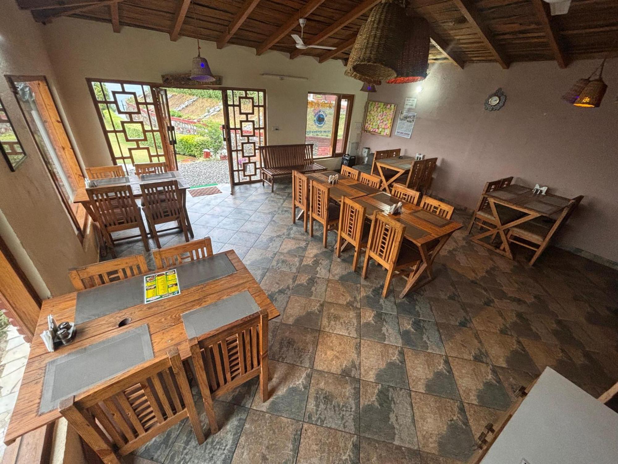 Pragati Resort & Restaurant- Eden Of Kumaon Bhowali Exterior foto